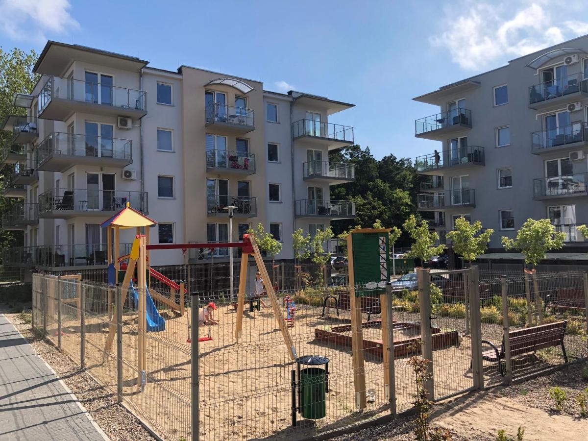 Apartament Sea Tide- Lesne Tarasy Dziwnowek-Sannel Apartments For Rent Bagian luar foto
